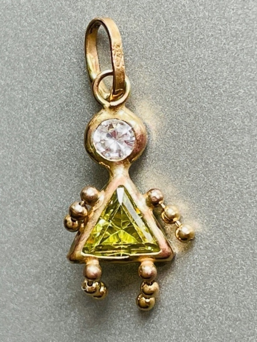 Solid 14k Triangle Natural AUGUST Peridot Girl Pendant Vintage